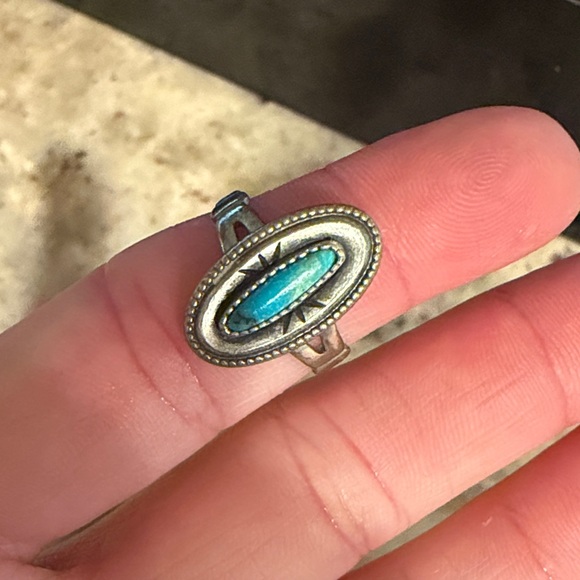 Jewelry - Vintage Genuine Turquoise and Silver Women's Ring